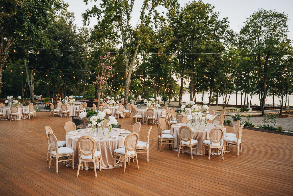 Open-air D'Orangerie garden event setting
