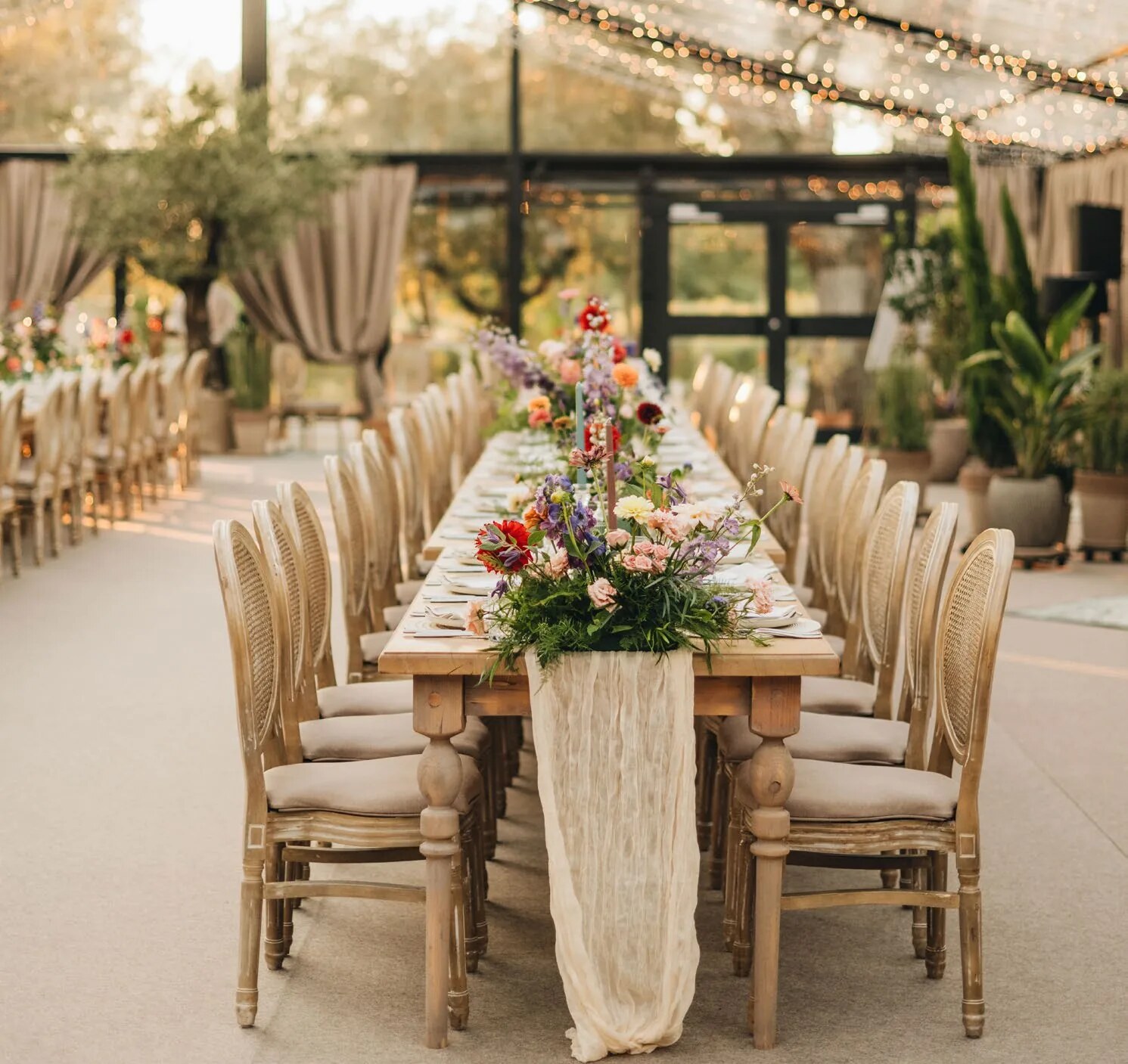 Elegant wedding table setting at D'Orangerie